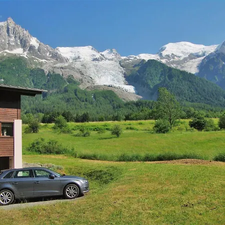 Les Pelarnys By Interhome