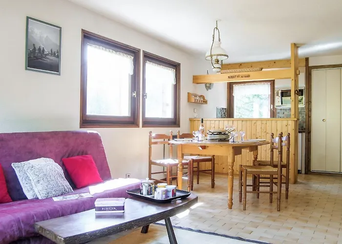 Les Pelarnys By Interhome