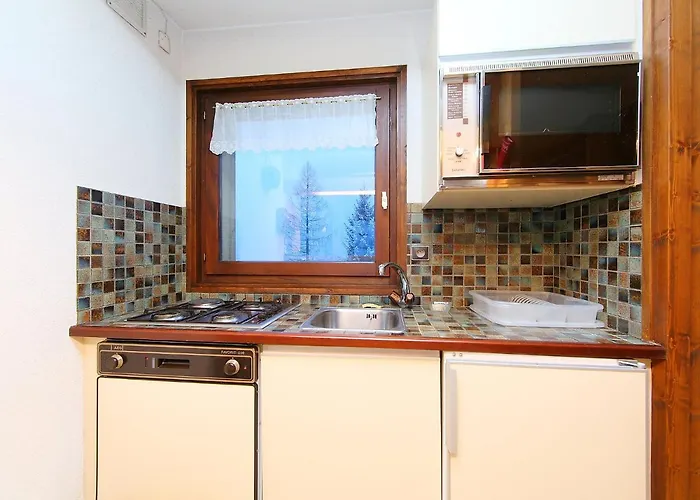 Les Pelarnys By Interhome